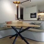 Toplocatie Inclusief Garageplaats In * クノック・ヘイスト